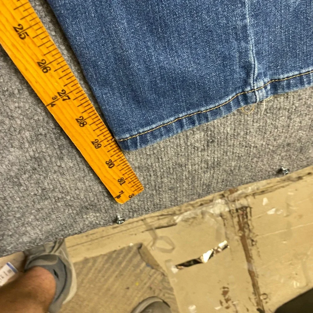 Levis 505 Regular Fit Jeans Mens 36x32 Medium Wash Blue Straight Leg Denim‎